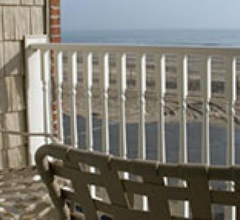 Patio view at the Breakers Hotel Photo